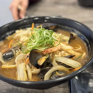 1. Seafood Jjambbong