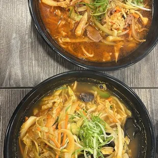 seafood jjambbong and beef jjambbong