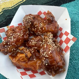 chicken, poultry, bbq wings, fried chicken wings, bbq chicken, chicken wings and fried chicken, food, fried chicken, chicken wings