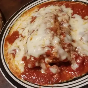 Baked ziti ... You gotta love sauce and cheese for this one!!