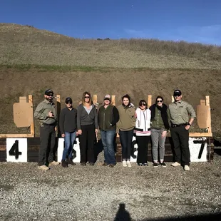 Group photo for the ladies pistol