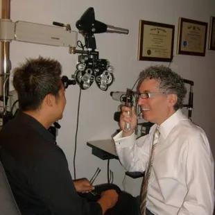 Dr. Steven Weisman is always accepting new patients at his Optical Image boutiques!