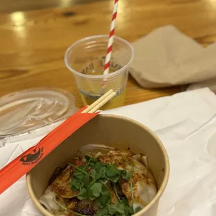 Dumplinv lady; chendu dumplings.