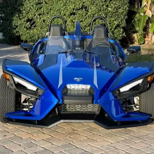 We are the largest Polaris Slingshot rental company located in OKC. Our fleet includes 2022 Polaris automatic Slingshot SL models available