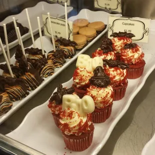 Themed desserts for Halloween!