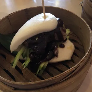 Short Rib Bun