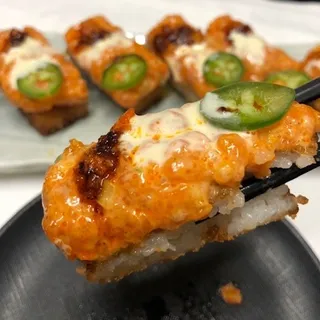 Spicy Salmon Crispy Rice Roll