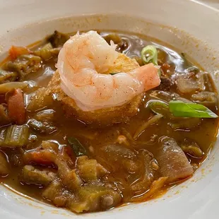 Okeechobee gumbo had lots of flavors and lots of okra but not enough shrimp. Tasty though
