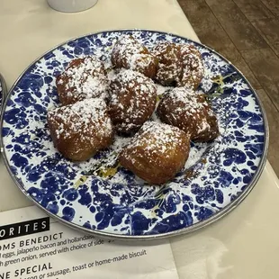 Honey beignets 10/10