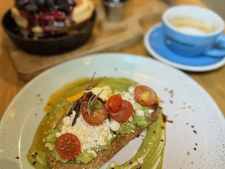 Bluestone Lane Old Towne Orange Café