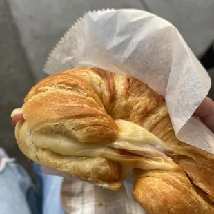 Ham &amp; cheese croissant
