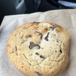 Chocolate chip cookie
