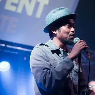 Derrick E.