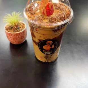 Strawberry Dubai Chocolate 12oz