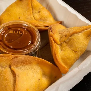 Veggie samosas