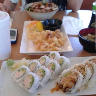 Golden Shrimp Tempura Roll