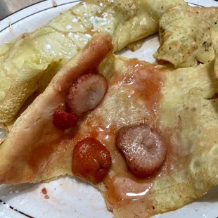 Fruit filled crepes