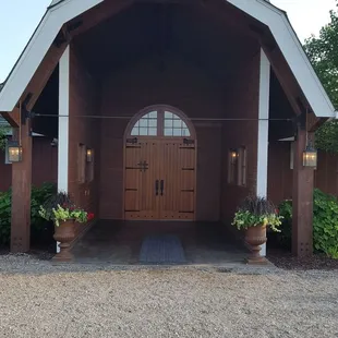 Entry is very stylish.