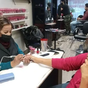 Poniendo mis uñas de acrilic con Gel para  Navidad