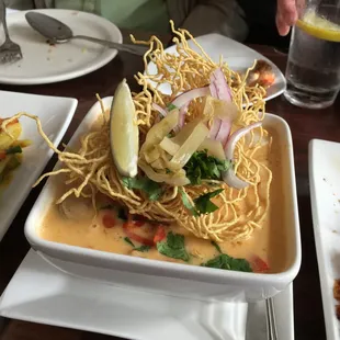 ramen and noodles, food