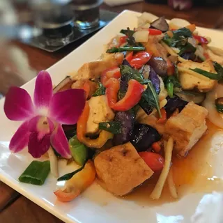 PAD PHET STIR-FRY (DINNER)
