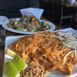 PAD THAI (DINNER)