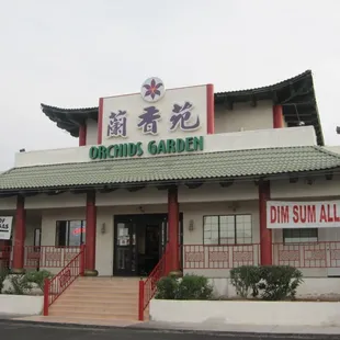 Parking also in the back