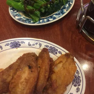 Fried Chicken Wings (8)