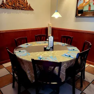 Oct 2021: A private table