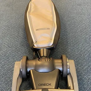 SlimSwivel® steering enables you to turn on a dime and lies virtually flat so you can easily maneuver around and reach under furniture.