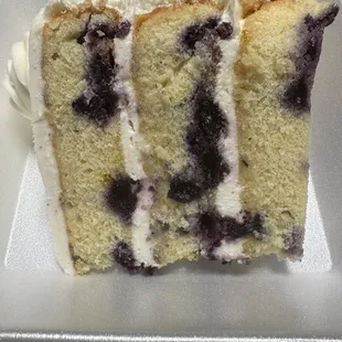 Lemon blueberry cake