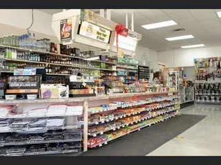 Sandy Hollow Food & Liquor