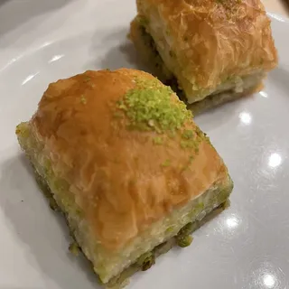Baklava 2 pieces