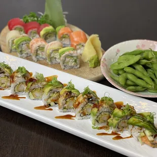 Rainbow roll, edamame