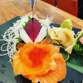 Salmon Flower Sashimi(1pc)