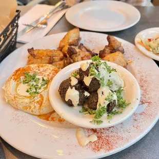 Chicken Skewer w/ falafel and hummus