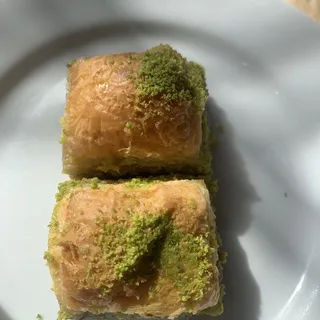 Baklava 2 pieces