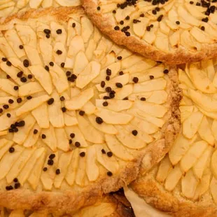 Apple and currants galette