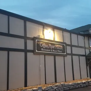 a car parked in front of the building