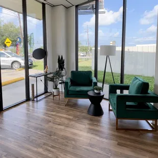 Super cute lounge area!