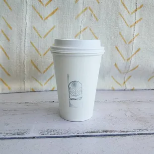 Vanilla maca milk w/ coffee