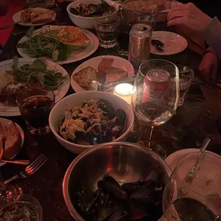 Mussels, duck confit, bavette and their bread - YUM!