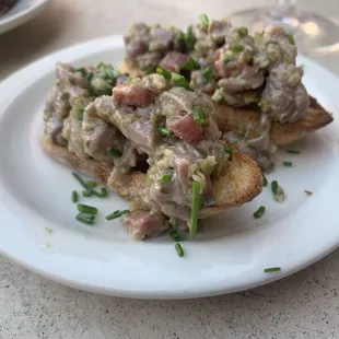 Tartare Toast