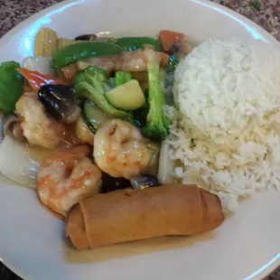 Shrimp  and vegetables.  Lunch special.