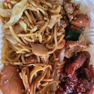 What was left in the box after 2 servings.  Enough for another meal!