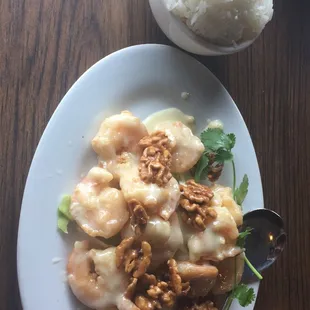 Honey Walnut Prawns