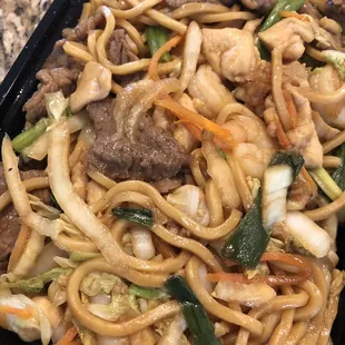 House Special Lo Mein