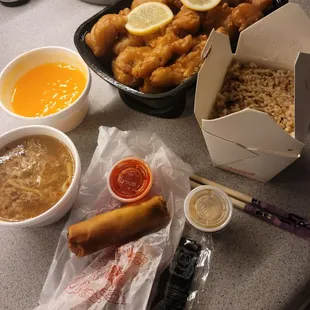 chicken,   and sour soup.  roll. Fried rice   and my cute black ‍ chopsticks!