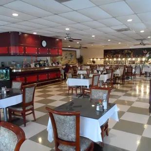 Lunch buffet from 11am-2pm Mon-Fri