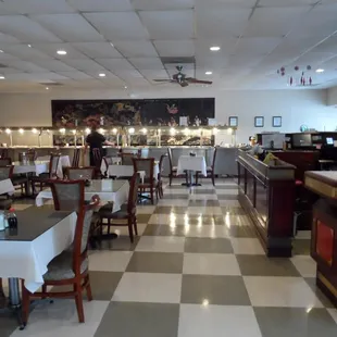 Lunch buffet from 11am-2pm Mon-Fri